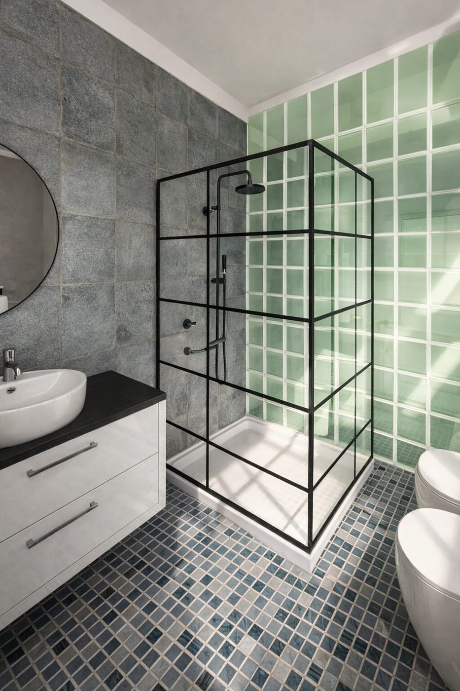 Traditional bathroom