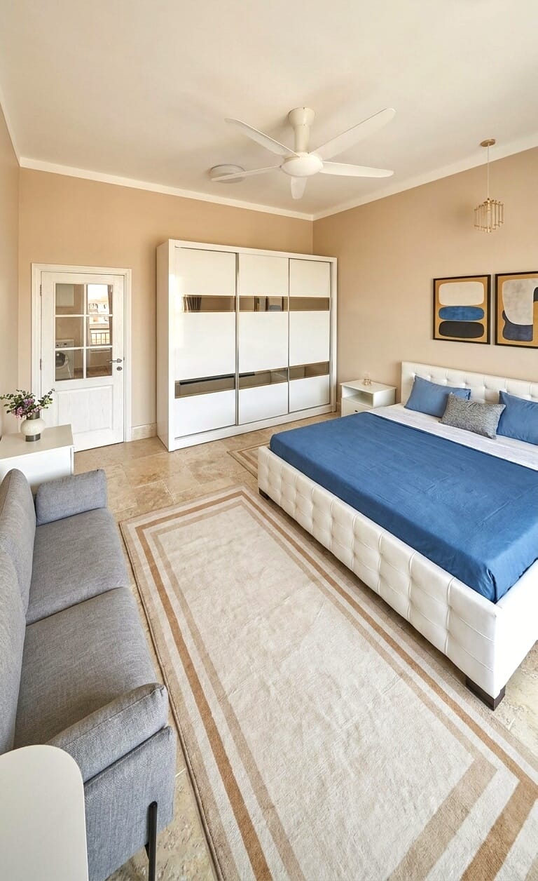 Contemporary bedroom